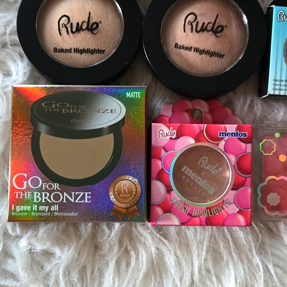 HUGE Rude Cosmetics Makeup Bundle - Picture 8 of 9